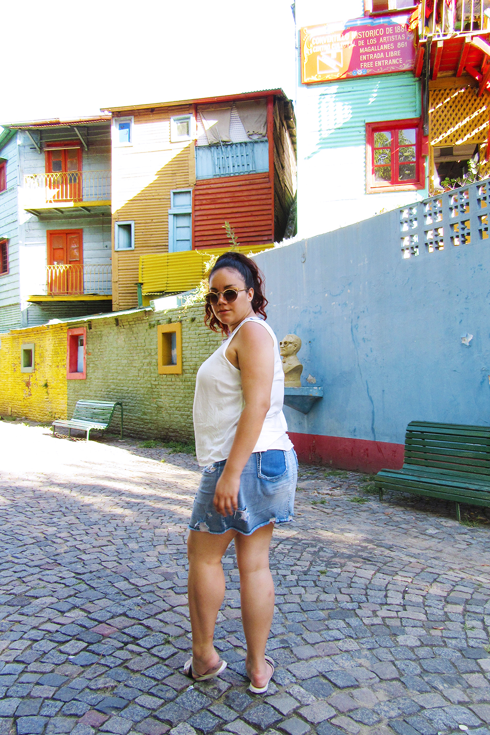 caminito_argentina_buenos-aires_colores_casas_cultura_verano_viaje_summer_denim_skirt_mexican_blogger_embroidered_top_south_america