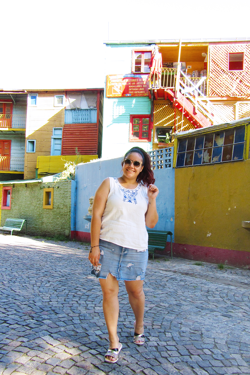 caminito_argentina_buenos-aires_colores_casas_cultura_verano_viaje_summer_denim_skirt_mexican_blogger_white_top