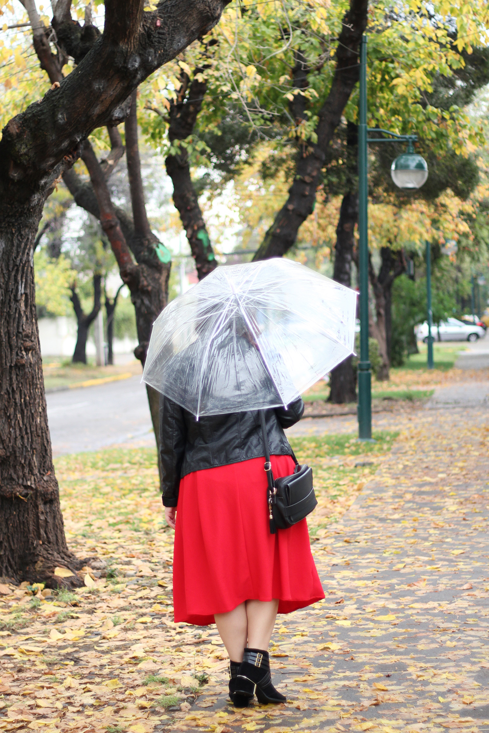 Red midi skirt for fall outfit - Rainy day with pop of color - Outfit ideas for curvy girls