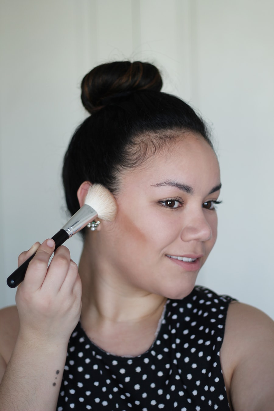 How to contour with powder - easy, quick tutorial | Maquillaje contorno en polvo