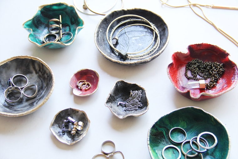 Marble ring dish DIY Golden Strokes