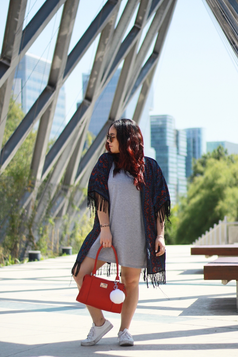 Kimonos & Sneakers Golden Strokes