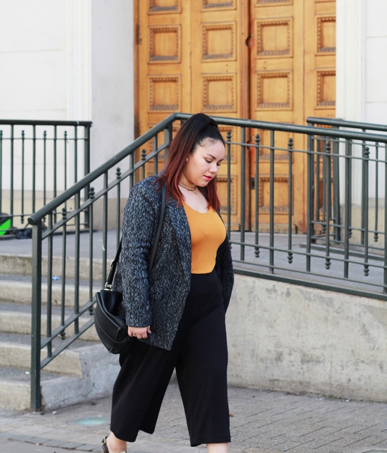 After office: Culottes with mustard